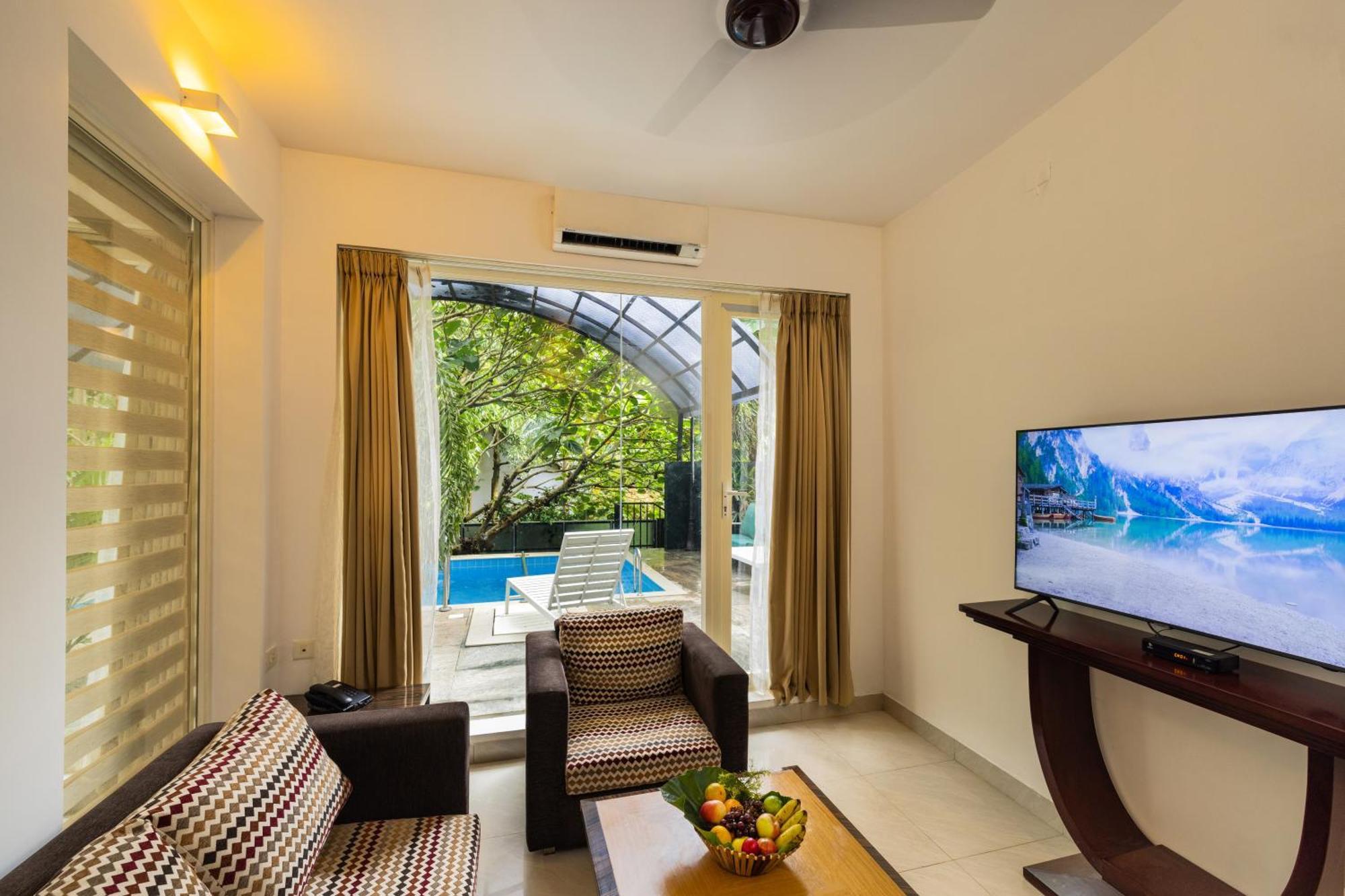 Casa Rio Resorts Athirappilly Exterior foto